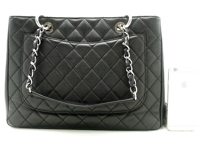 CHANEL Grande Bolsa de Compras GST 13" em Couro de Bezerro Texturizado com Corrente Preto - vista 3