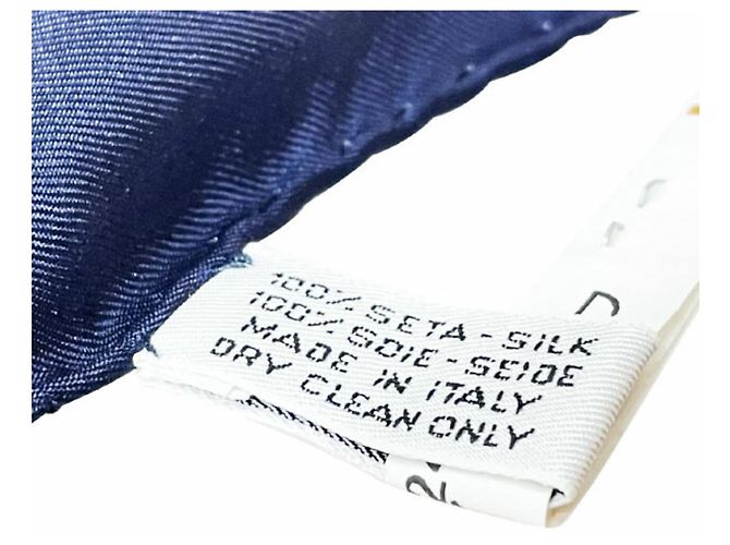 Foulard in seta Chanel in blu navy e giallo - vista 8