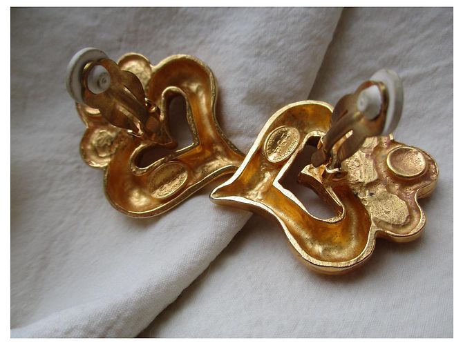 Christian Lacroix Clip in metallo dorato e perla. Gold hardware - vista 5