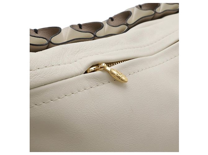 Coussin Champ de Fleurs Les Petits Nomades de Louis Vuitton Écru - vue 5