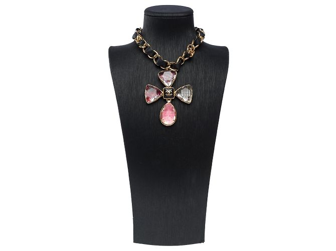Gioielli CHANEL in Cristallo Rosa - 102198 - vista 3