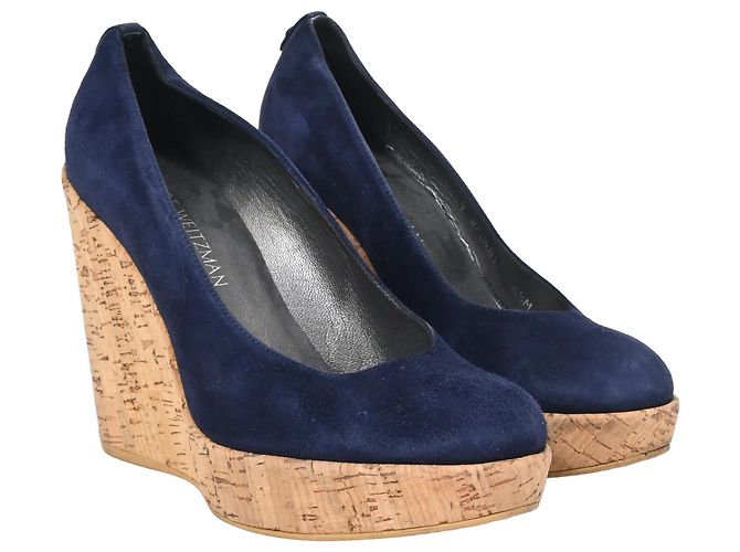 Stuart Weitzman Corkswoon Wedge Pumps in Camoscio Blu Navy - vista 4