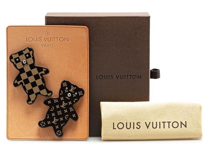 Conjunto de broche Nunour urso de pelúcia Monogram Damier Louis Vuitton Marrom - vista 5