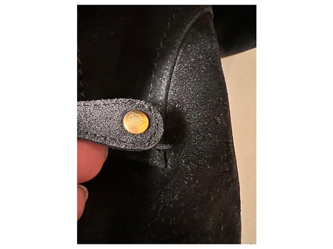 Bottes Gucci en cuir et fourrure noires - vue 6