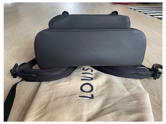 Borsa Louis Vuitton Christopher slim Nero - vista 10