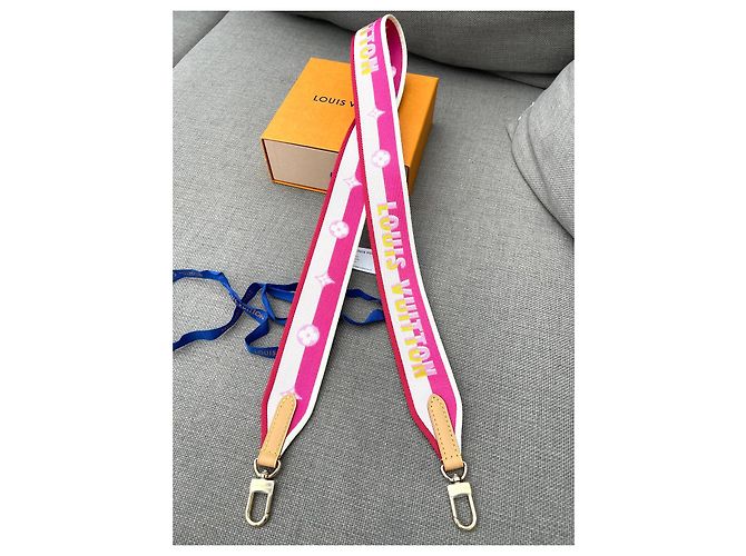 Louis Vuitton Correa Diana Rosa Beige - vista 9