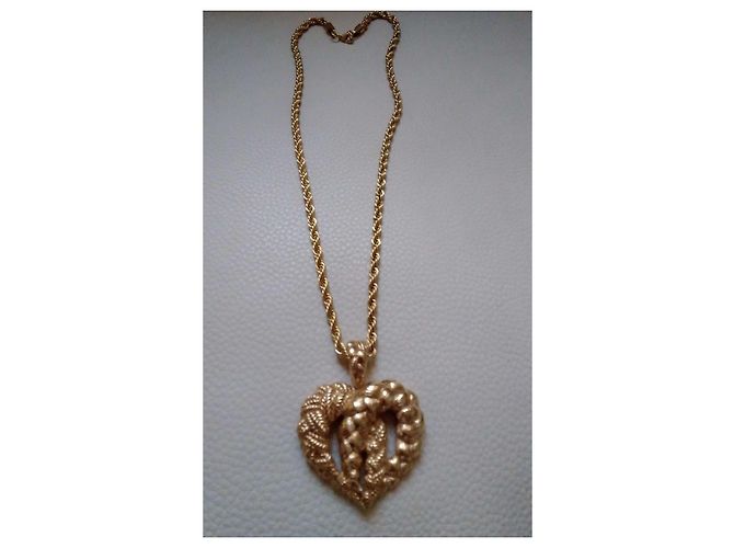Collar Guy Laroche Couture con Péndulo de Corazón Dorado - vista 2