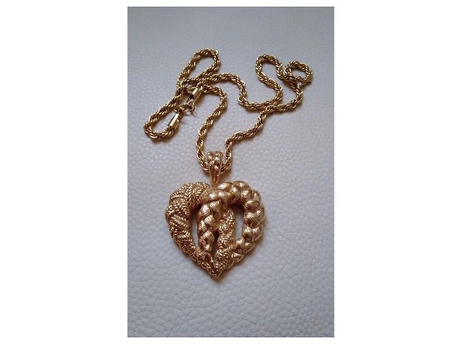Collar Guy Laroche Couture con Péndulo de Corazón Dorado - vista 6