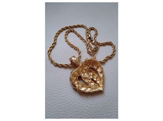 Collar Guy Laroche Couture con Péndulo de Corazón Dorado - vista 8
