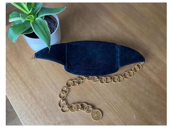 Chanel Banana Marsupio in Velluto Nero - vista 7