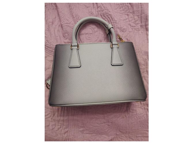 Borsa a mano Prada Galleria Ombrè piccola verde chiaro pelle - vista 3