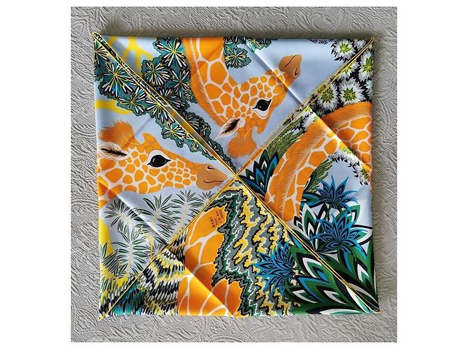 Edizione molto limitata. Hermès carré "Le Tre Grazie" Multicolore - vista 7