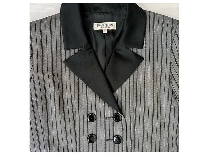 Yves Saint Laurent Blazer a rayas de doble botonadura Saint Laurent Gris - vista 3
