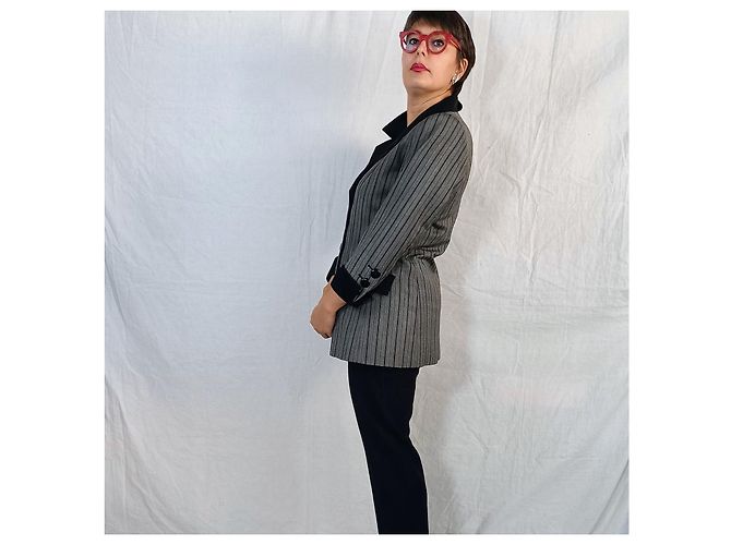 Yves Saint Laurent Blazer a rayas de doble botonadura Saint Laurent Gris - vista 6