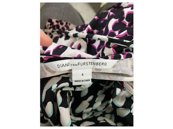 Robe mini à cordon de serrage à l'avant en soie multicolore de Diane Von Furstenberg - vue 6
