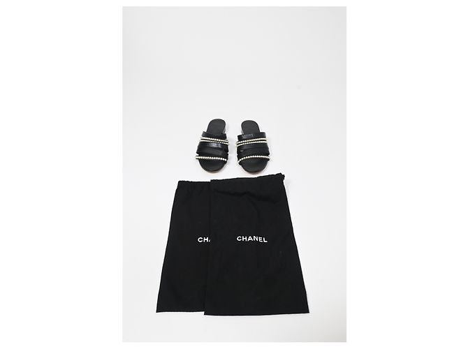 Timeless Chanel CC mocassini in pelle nera decorati con perle Nero - vista 14