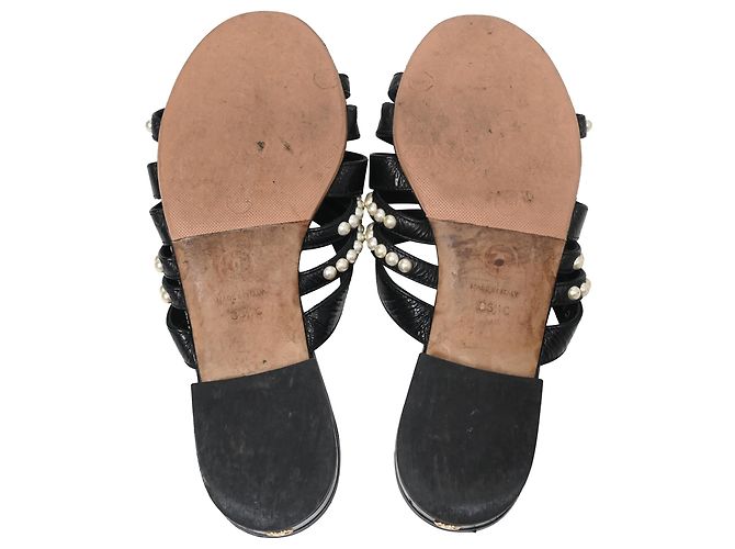 Timeless Chanel CC mocassini in pelle nera decorati con perle Nero - vista 6