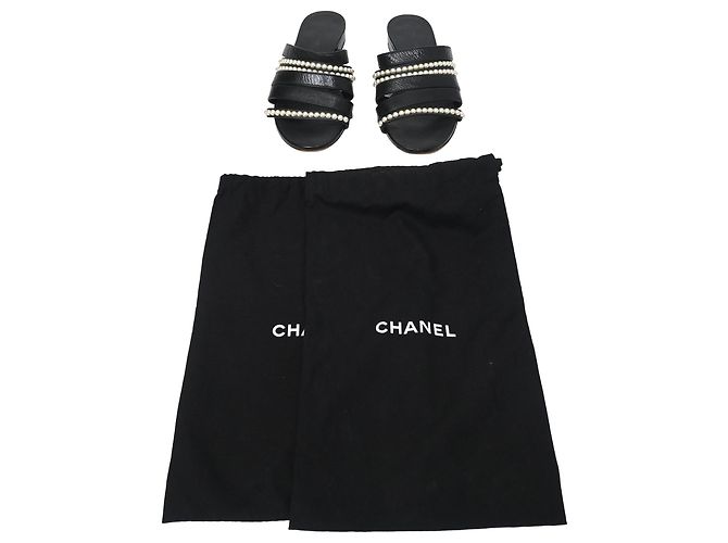 Timeless Chanel CC mocassini in pelle nera decorati con perle Nero - vista 7