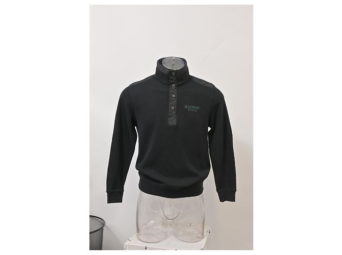 Schwarzer Wollpullover mit Balmain-Logo und verdrehten Knöpfen - Ansicht 6