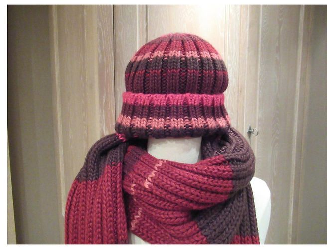 Autre Marque Berretto a righe InWear in lana Marrone Rosa Rosso Fuschia - vista 4
