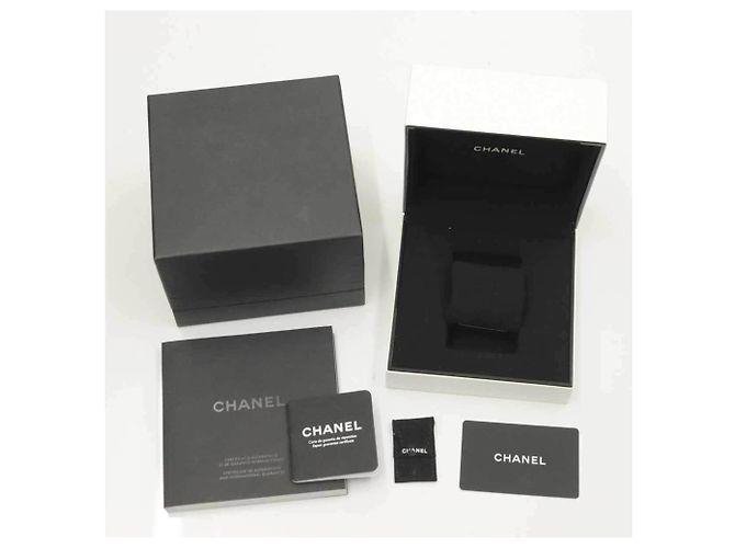 Reloj de dama Chanel Code Coco H5145 con bisel de diamantes - vista 2