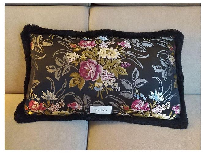 Gucci Cuscino in velluto con ricamo di serpente reale Multicolore - vista 3