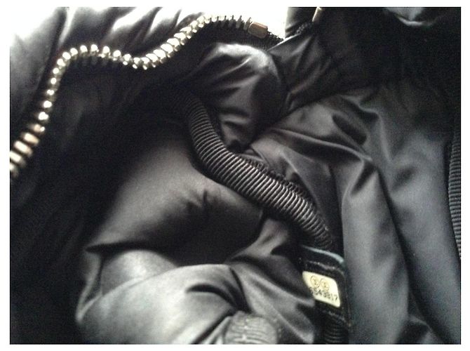 Chanel Cinturón Banano Negro de Tela Acolchada - vista 7