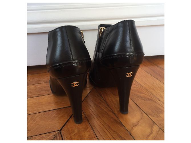 Botines CHANEL T.EU 36 Cuero Negro - vista 4