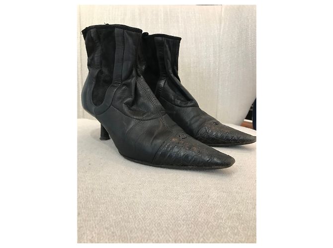 Botines CHANEL T.EU 37 Cuero Negro - vista 2