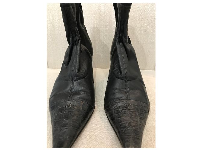 Botines CHANEL T.EU 37 Cuero Negro - vista 4