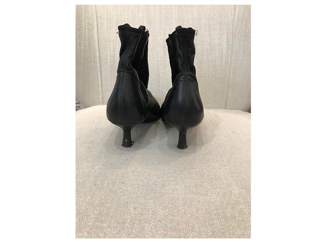 Botines CHANEL T.EU 37 Cuero Negro - vista 5