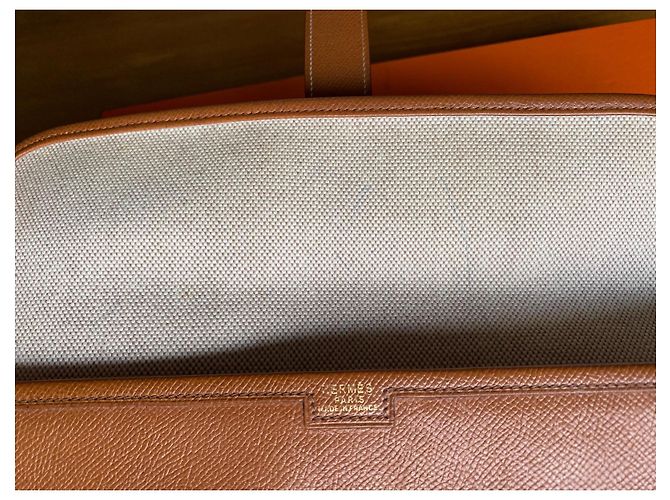 Jige Clutch Hermès Camel in Pelle Grena Cammello - vista 5