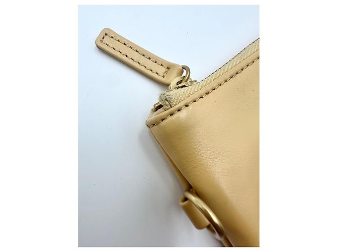 Chanel 22 Pouch aus beige Leder - Ansicht 2