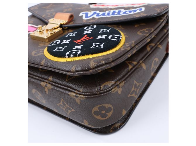 Bolsa Pochette Metis Edição Limitada MM 2Way em Canvas Monogram Louis Vuitton M43991 - vista 11