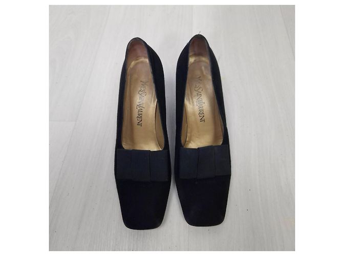 Yves Saint Laurent Chaussures en daim noir avec talon YSL - vue 4