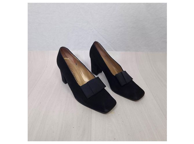Yves Saint Laurent Chaussures en daim noir avec talon YSL - vue 5