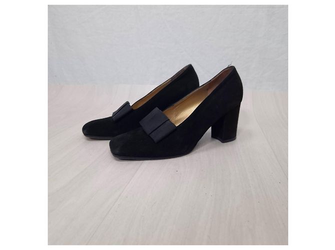 Yves Saint Laurent Chaussures en daim noir avec talon YSL - vue 7