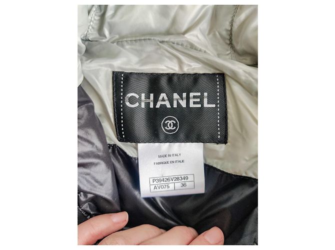 Chaleco sin mangas de Chanel Plata Gris - vista 8