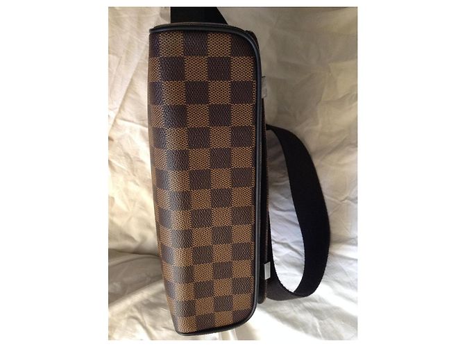 Borsa Louis Vuitton District Ebony in tela Ebano - vista 4