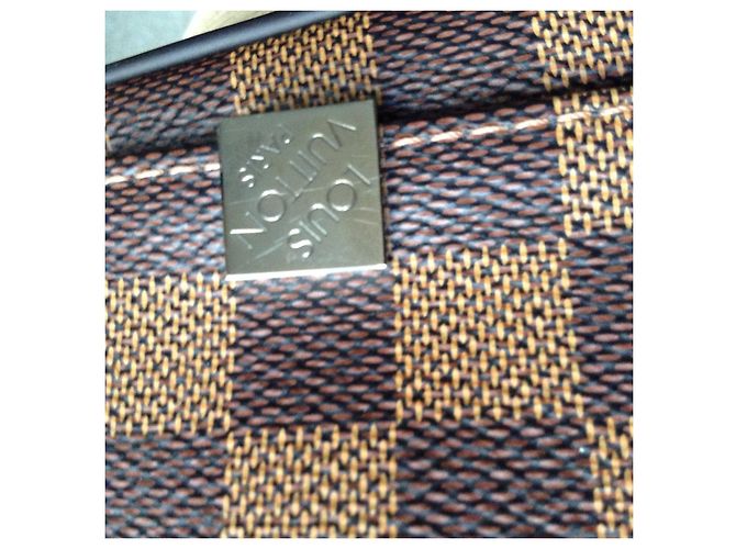 Borsa Louis Vuitton District Ebony in tela Ebano - vista 9