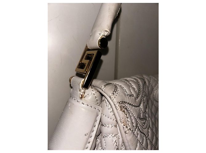 Borsa a mano Gianni Versace Altea Barocco Vanitas in pelle bianca trapuntata - vista 3