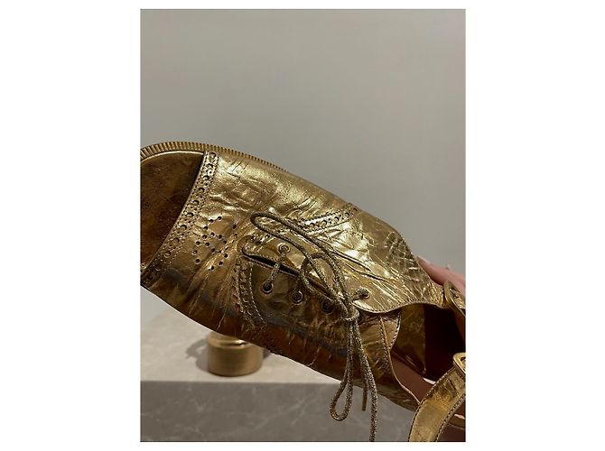 Sandali CHANEL T.EU 37.5 Pelle D'oro - vista 7