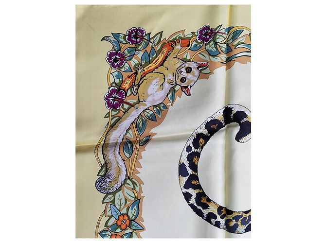Foulard Hermès Jungle Love in seta giallo - vista 5