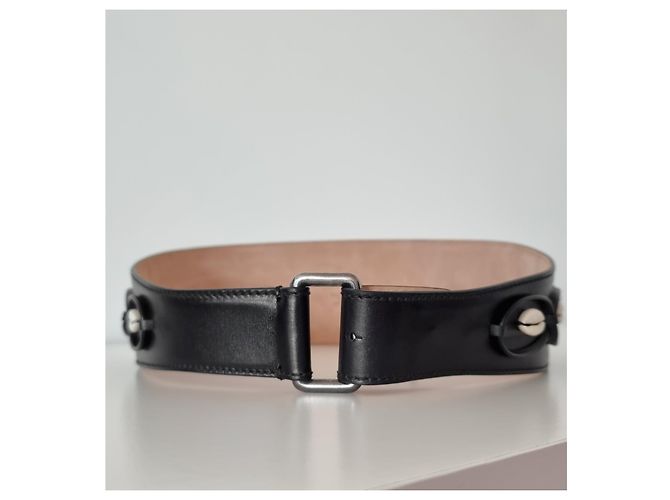 Alaïa Schwarzer Ledergürtel von Alaia mit Kaurischalen - Ansicht 2