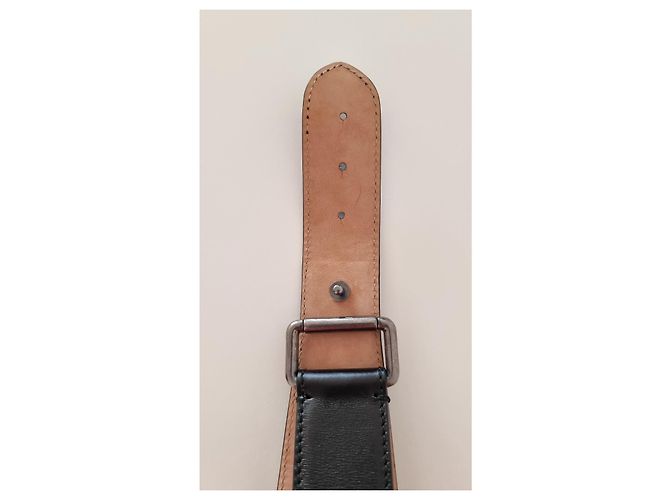 Alaïa Schwarzer Ledergürtel von Alaia mit Kaurischalen - Ansicht 9