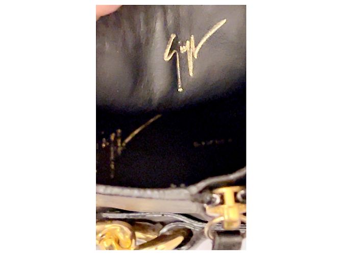 Stivali da biker Brooke di Giuseppe Zanotti Nero Gold hardware - vista 13