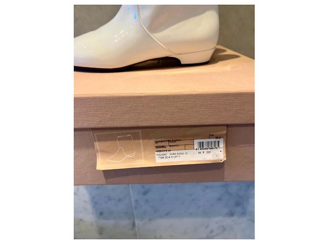 Miu Miu Lacklederabsätze Weiß - Ansicht 9