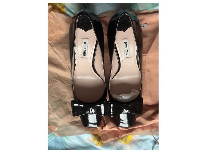 Miu Miu Lacklederabsätze EU37.5 Schwarz - Ansicht 6
