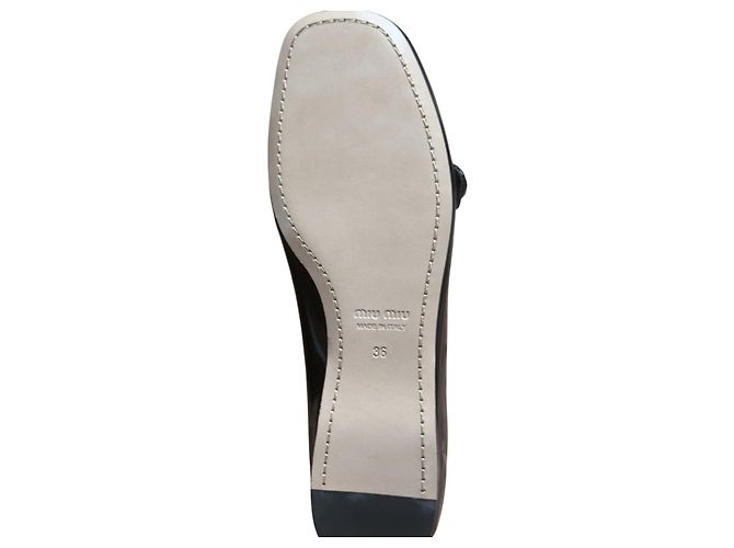 Schwarze Lackschuhe von Miu Miu - Ansicht 4