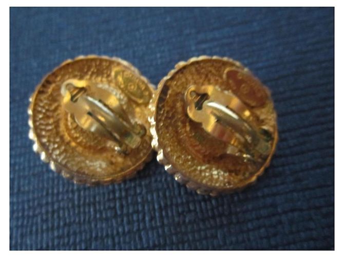 Chanel Ohrringe in Gold und Perle Golden - Ansicht 3